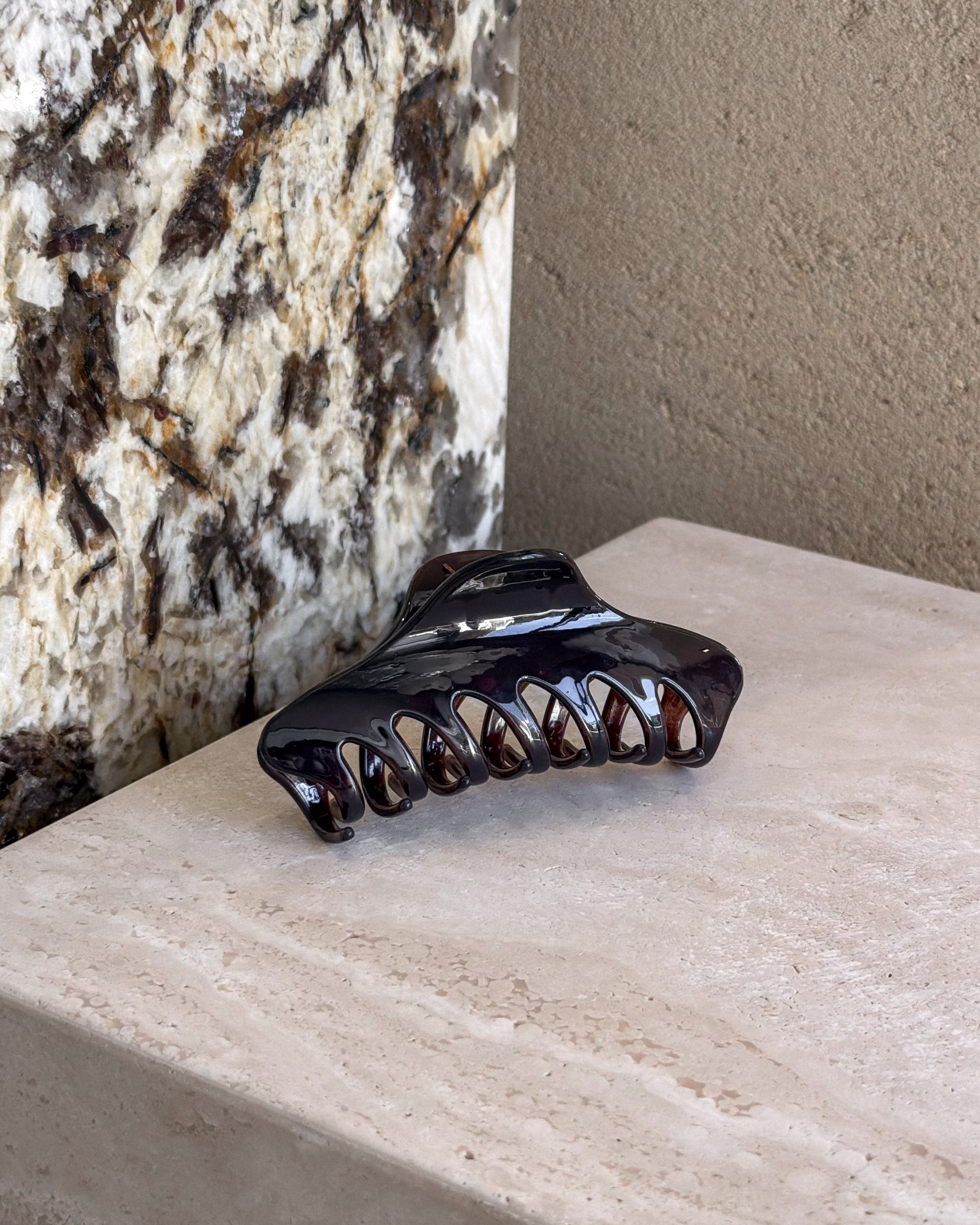 Cocoa Claw Hair Clip